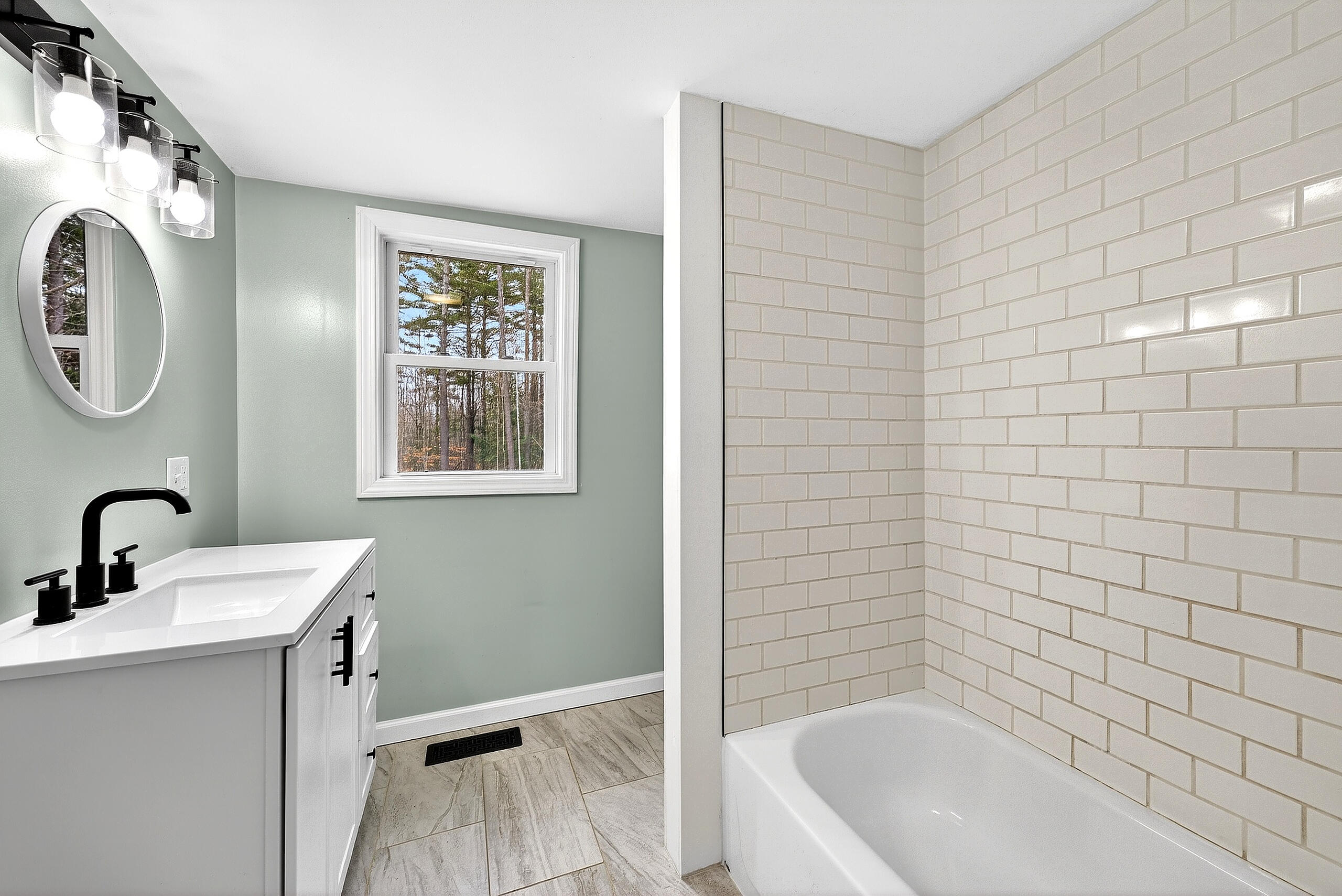 548 North Road Mount Vernon ME 04352