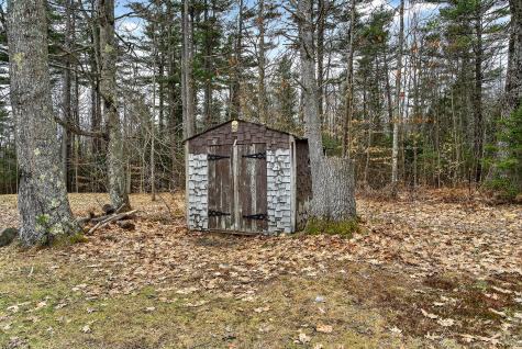 548 North Road Mount Vernon ME 04352
