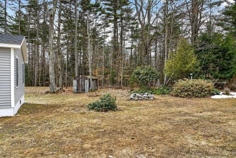 548 North Road Mount Vernon ME 04352