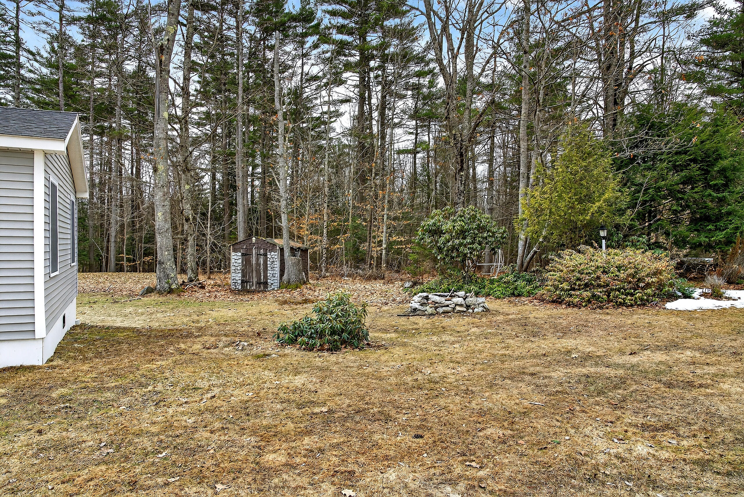 548 North Road Mount Vernon ME 04352
