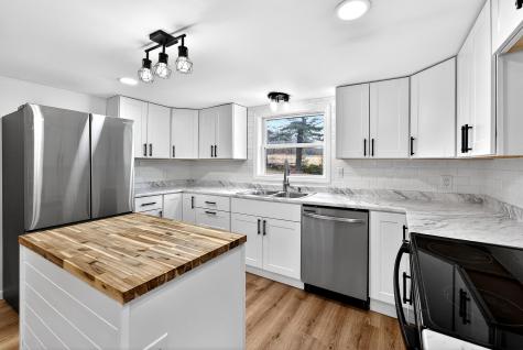 548 North Road Mount Vernon ME 04352
