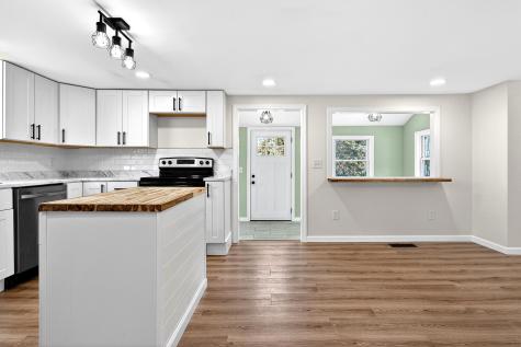 548 North Road Mount Vernon ME 04352