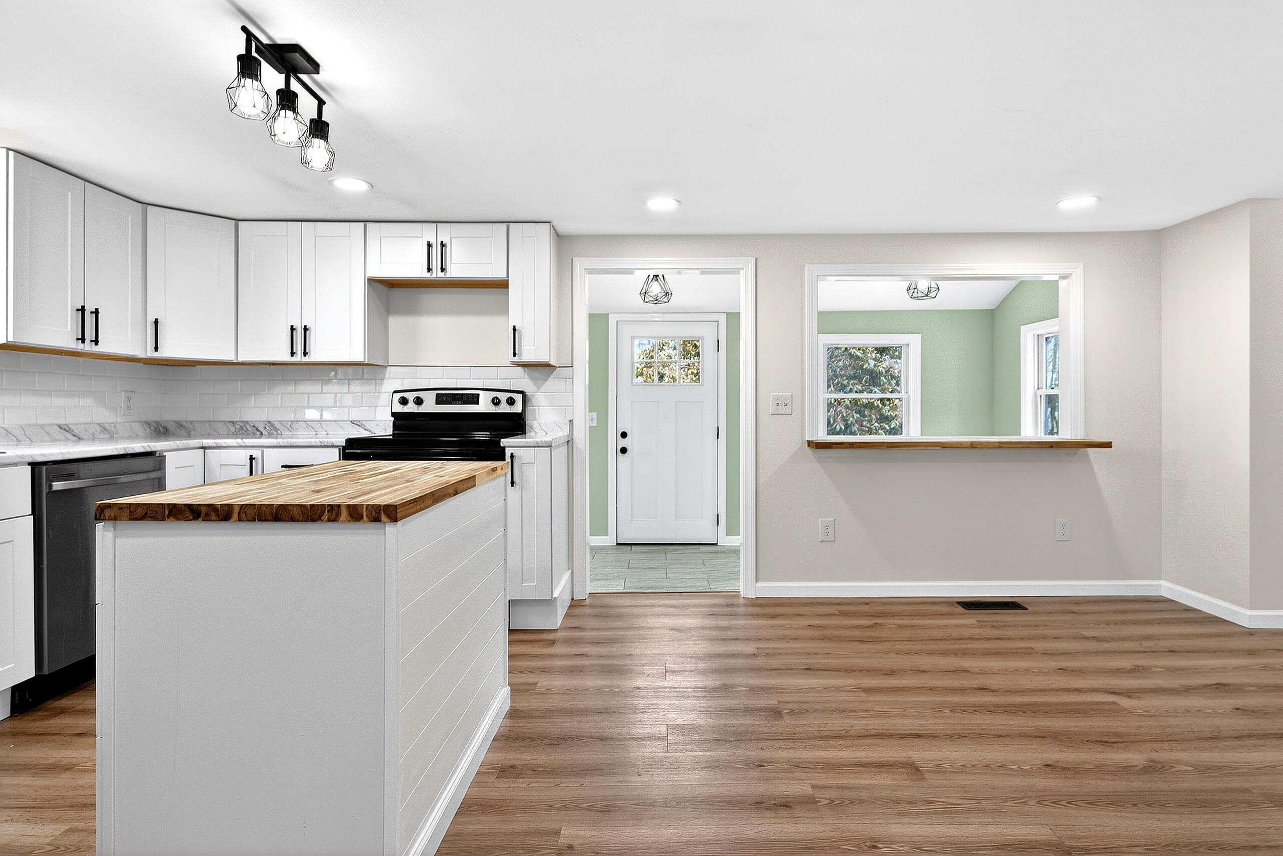548 North Road Mount Vernon ME 04352