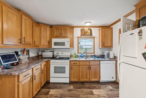 2 Haskell Circle Topsham ME 04086