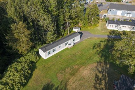2 Haskell Circle Topsham ME 04086