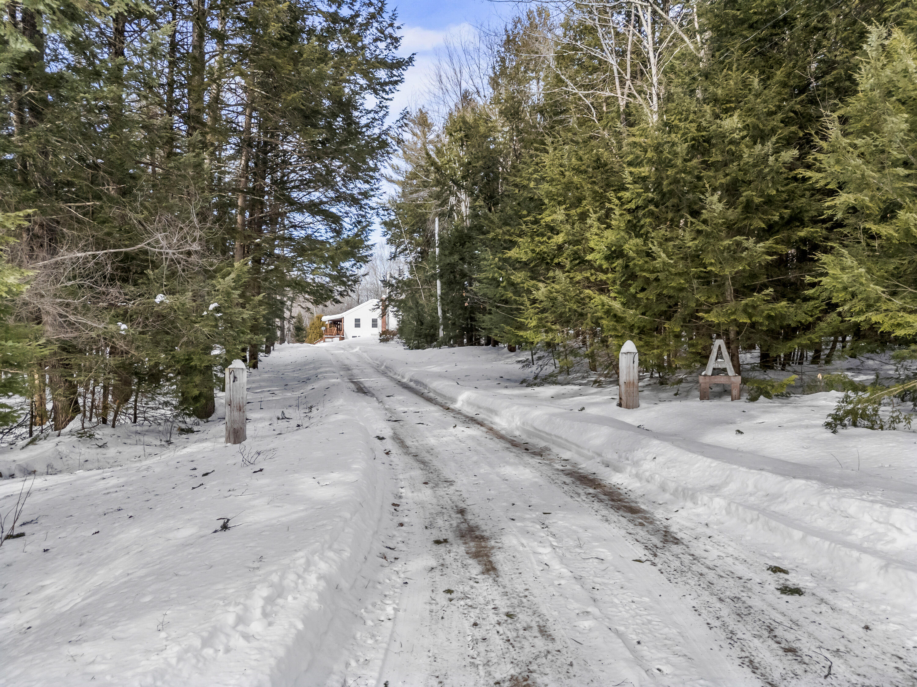 228 Lord Road Buxton ME 04093