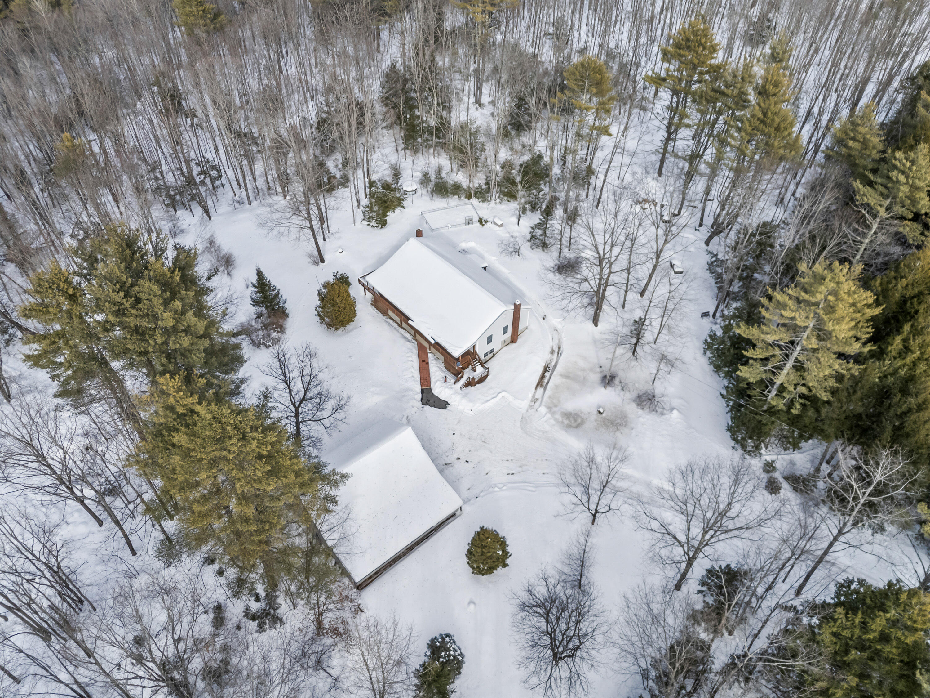 228 Lord Road Buxton ME 04093