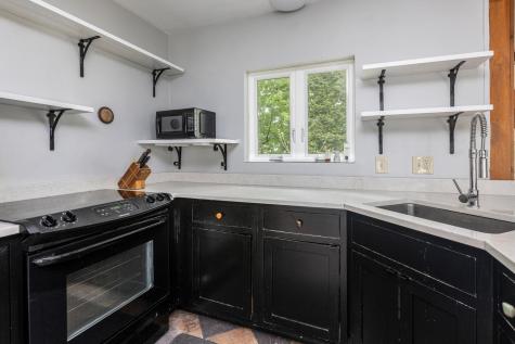 26 Woodbury Street Yarmouth ME 04096