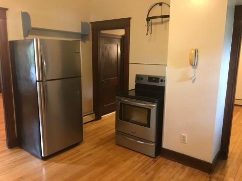 29 Oakland Street Auburn ME 04210