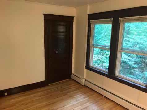 29 Oakland Street Auburn ME 04210
