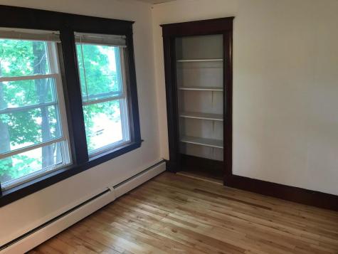 29 Oakland Street Auburn ME 04210