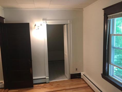 29 Oakland Street Auburn ME 04210