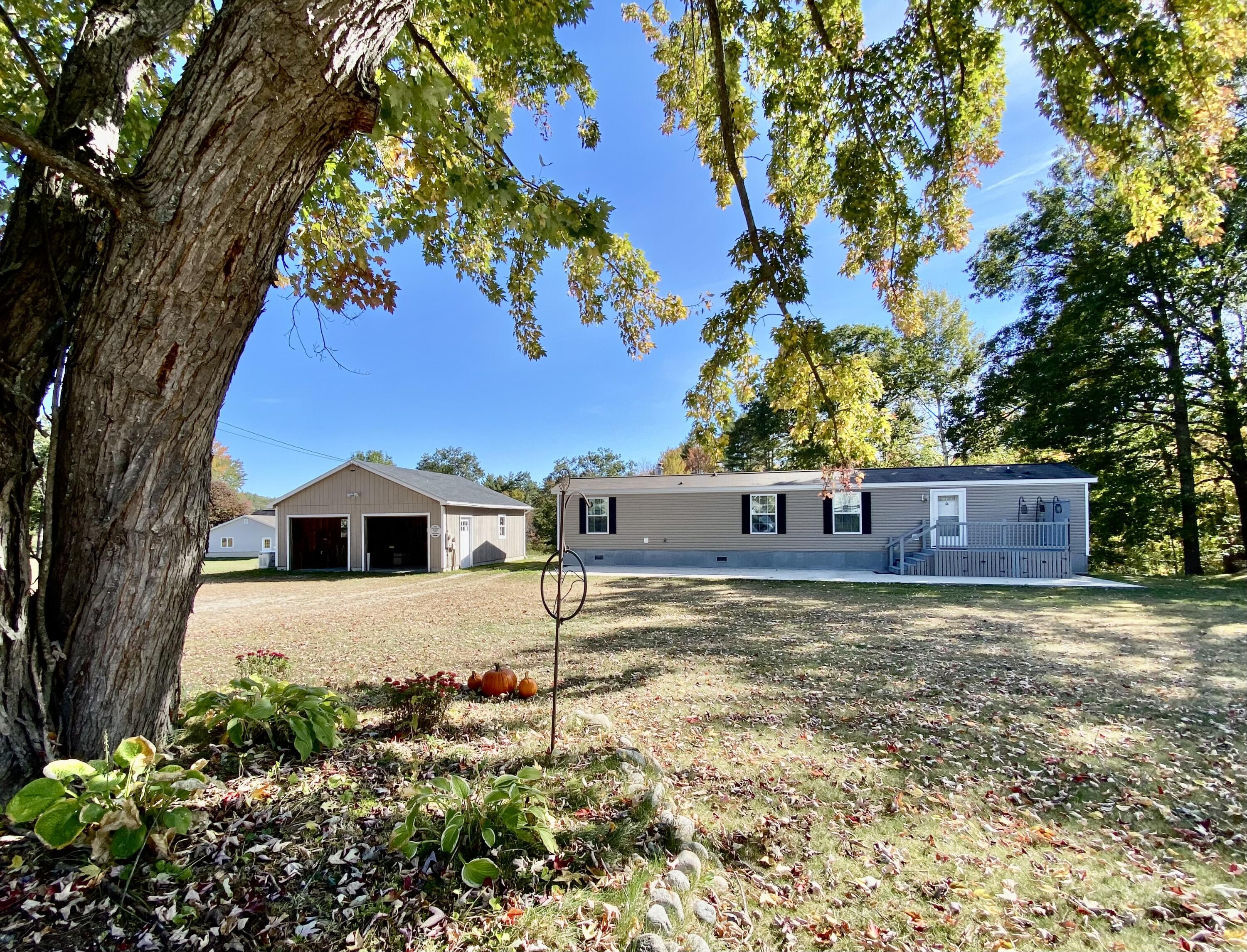 80 Spur Road Cornish ME 04020