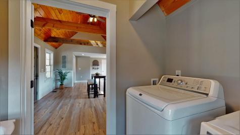 102 Cape Road Raymond ME 04071