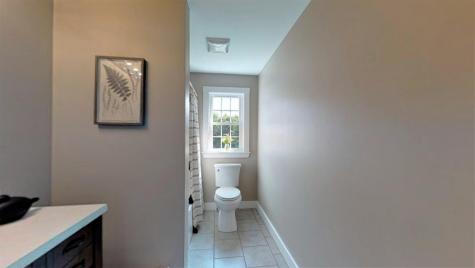 102 Cape Road Raymond ME 04071