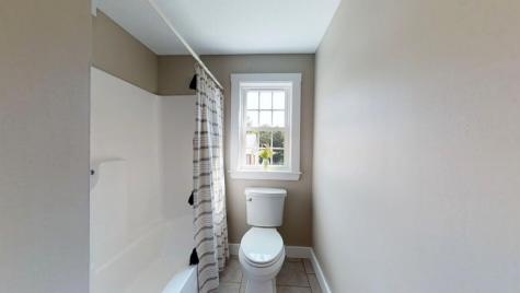 102 Cape Road Raymond ME 04071