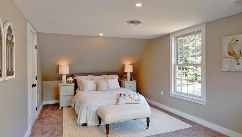 102 Cape Road Raymond ME 04071