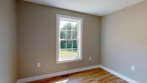 102 Cape Road Raymond ME 04071