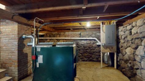 102 Cape Road Raymond ME 04071