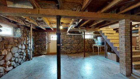 102 Cape Road Raymond ME 04071
