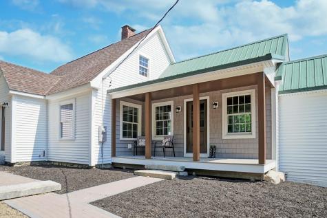102 Cape Road Raymond ME 04071