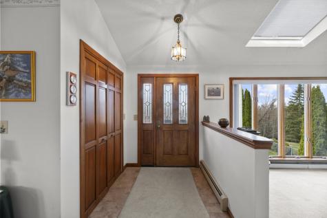 74 Comins Lane Eddington ME 04428