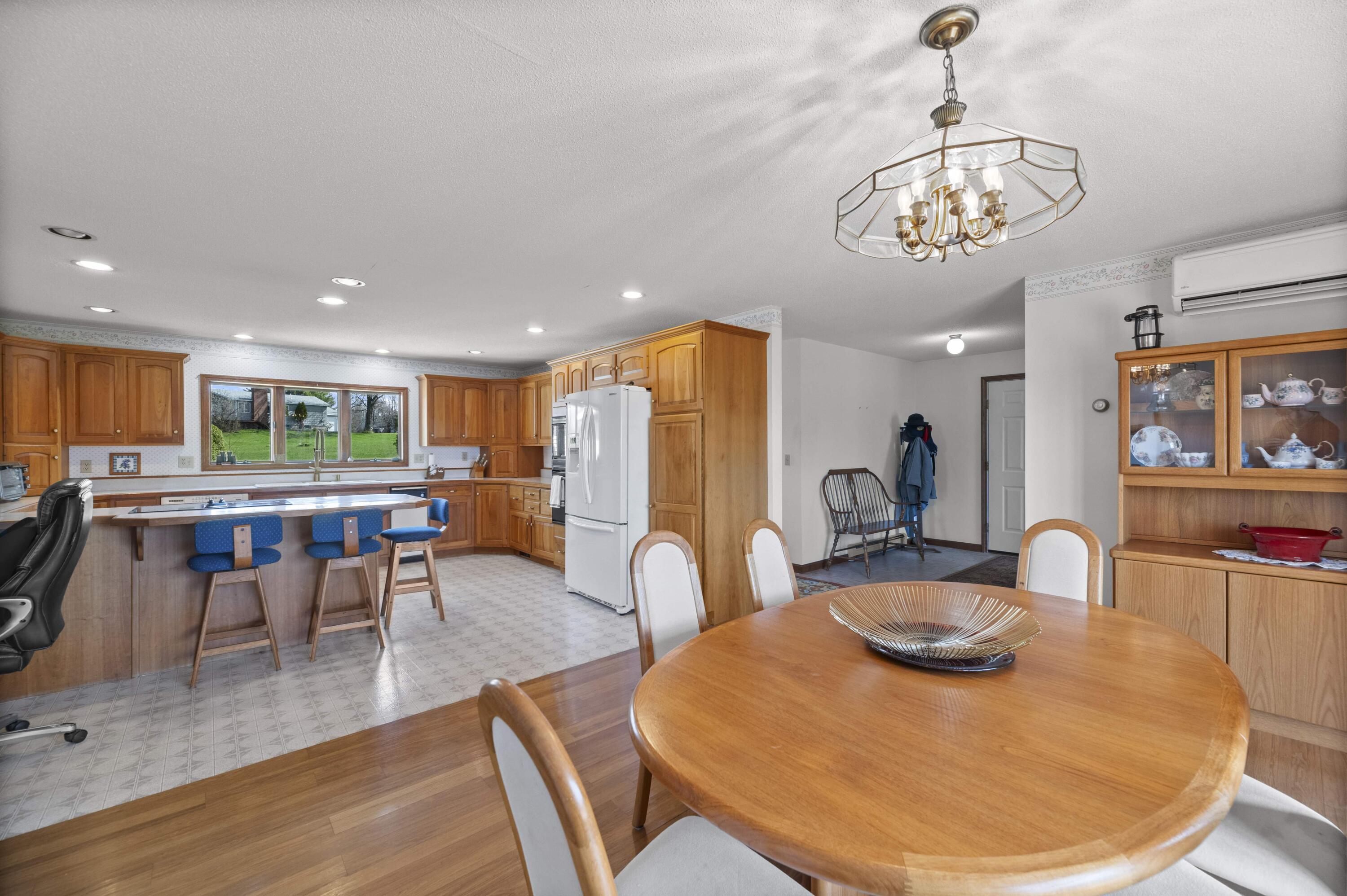 74 Comins Lane Eddington ME 04428
