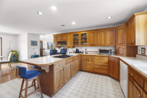 74 Comins Lane Eddington ME 04428