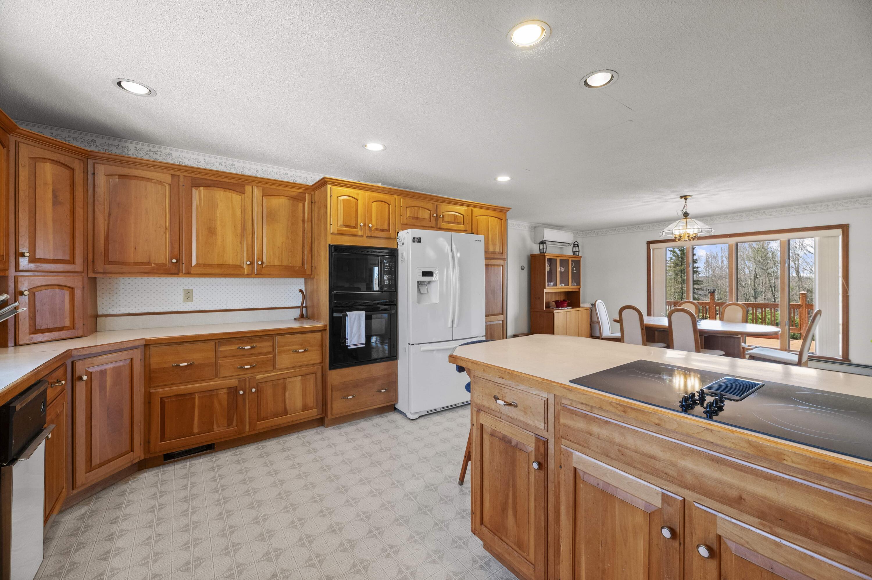 74 Comins Lane Eddington ME 04428