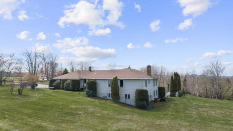 74 Comins Lane Eddington ME 04428