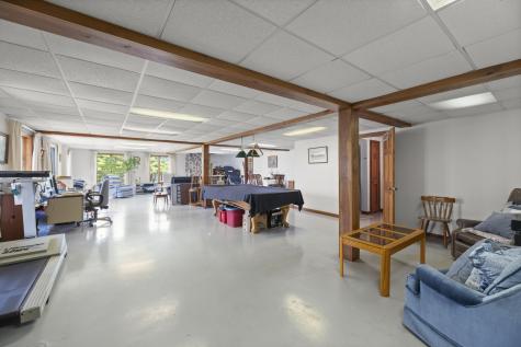 74 Comins Lane Eddington ME 04428