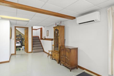 74 Comins Lane Eddington ME 04428