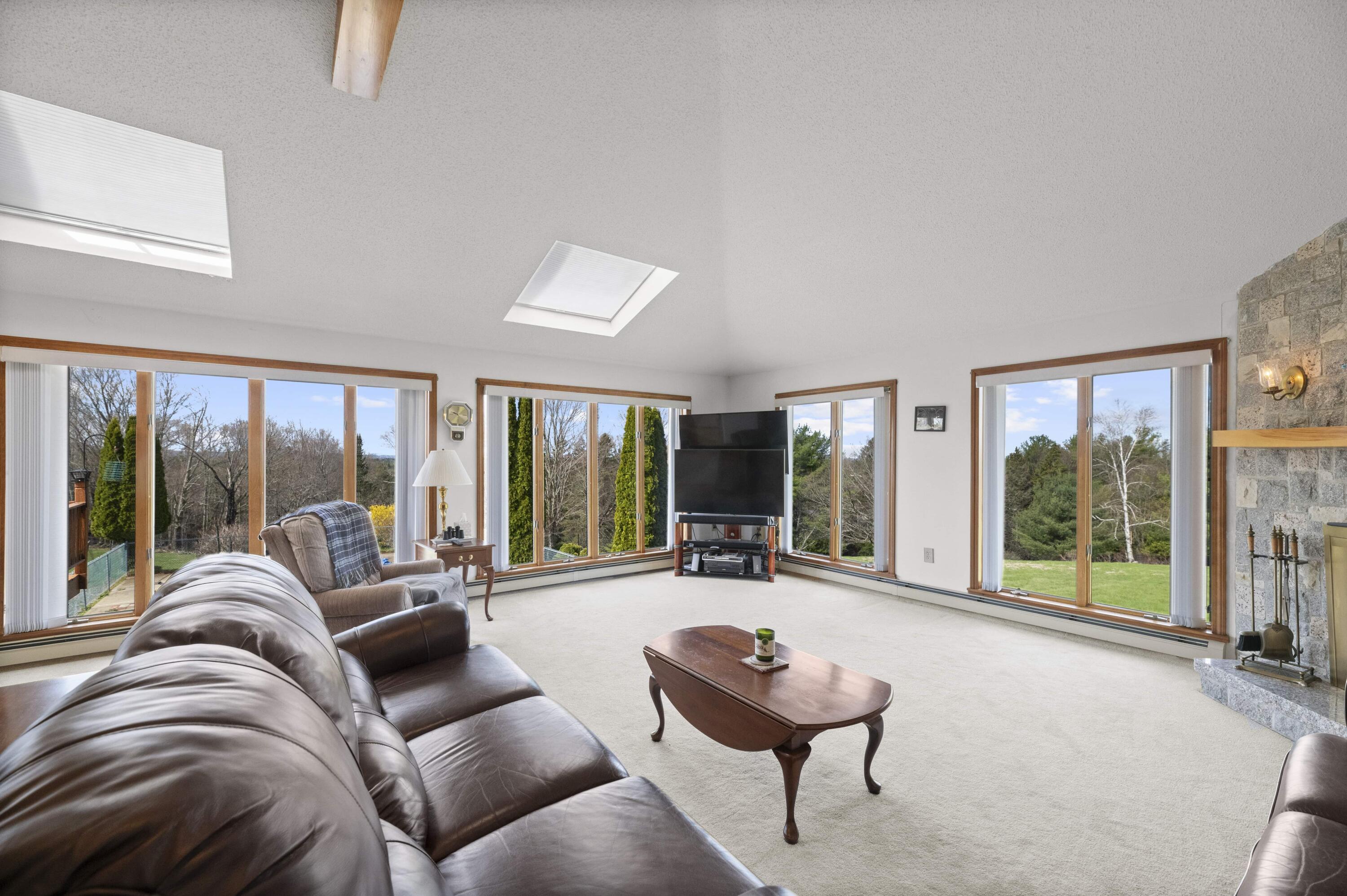 74 Comins Lane Eddington ME 04428