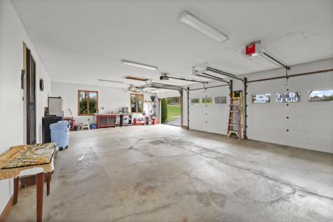 74 Comins Lane Eddington ME 04428