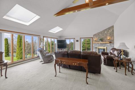 74 Comins Lane Eddington ME 04428