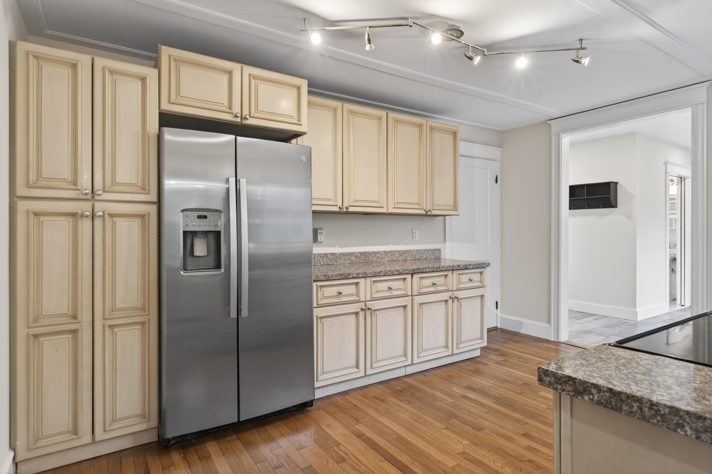 275 Middle Road Falmouth ME 04105