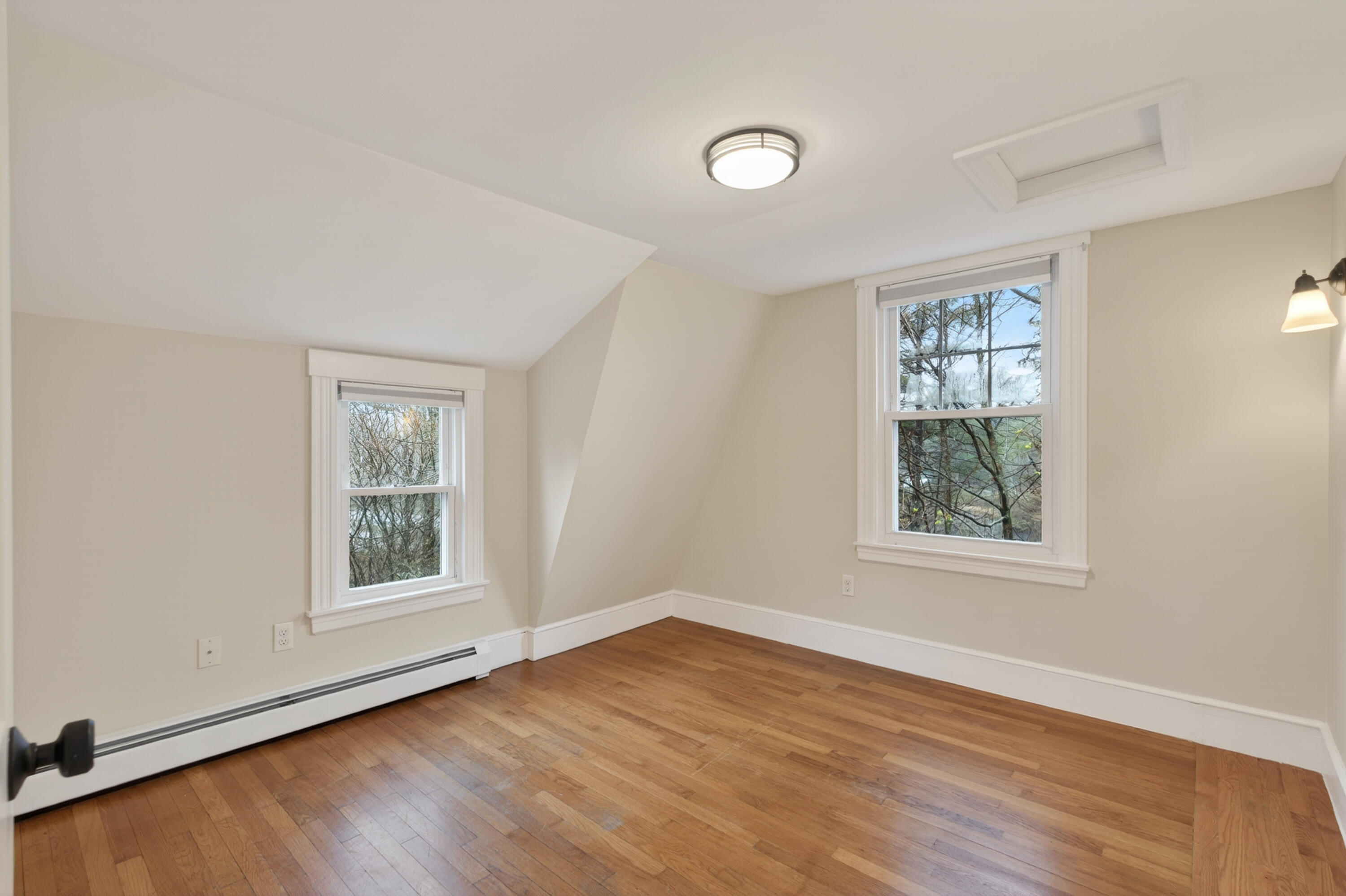275 Middle Road Falmouth ME 04105