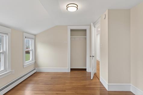 275 Middle Road Falmouth ME 04105
