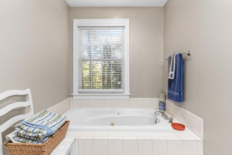 11 Fox Run Road Falmouth ME 04105