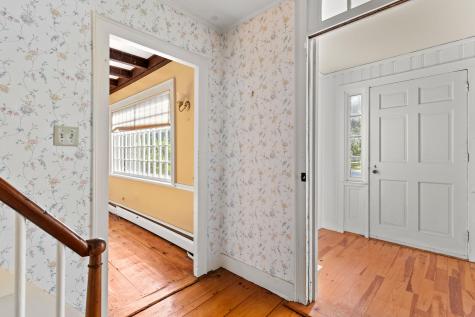 86 Pleasant Street Yarmouth ME 04096