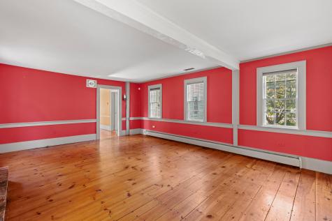 86 Pleasant Street Yarmouth ME 04096