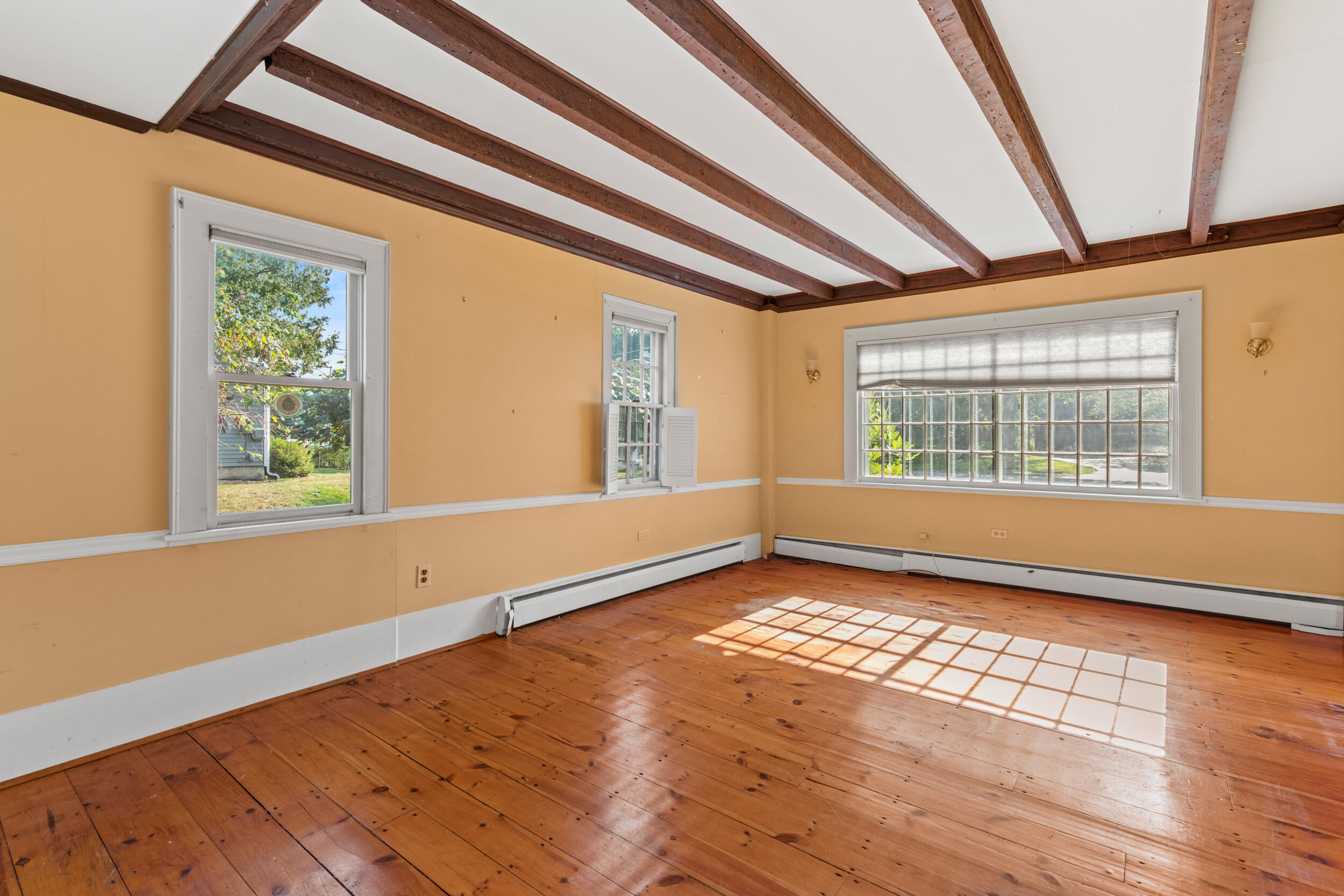 86 Pleasant Street Yarmouth ME 04096