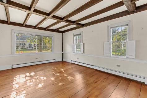 86 Pleasant Street Yarmouth ME 04096