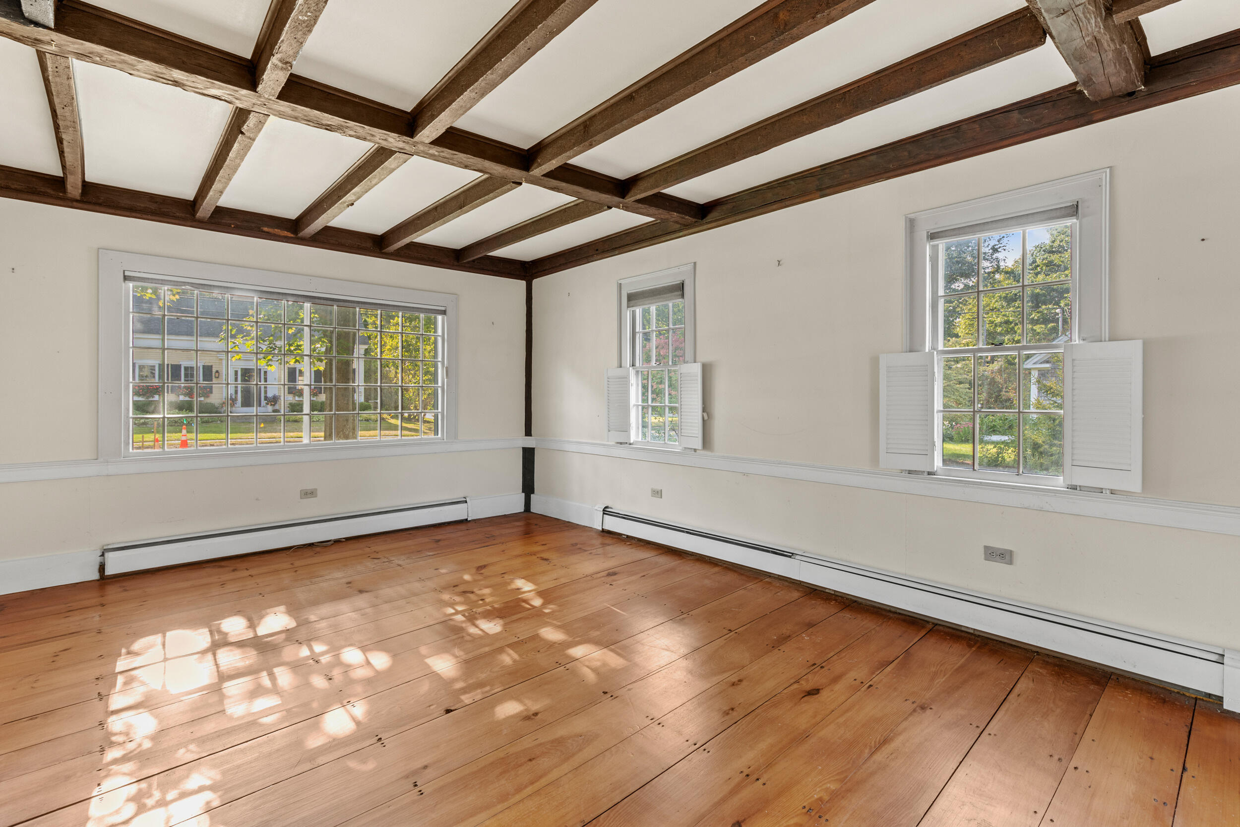 86 Pleasant Street Yarmouth ME 04096