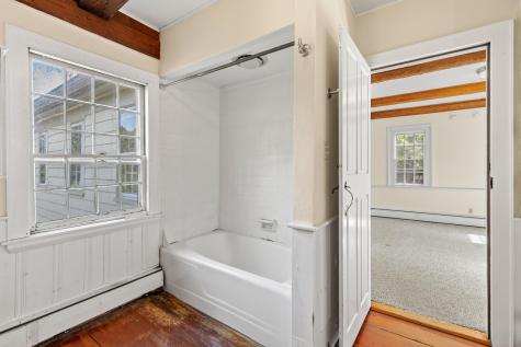 86 Pleasant Street Yarmouth ME 04096