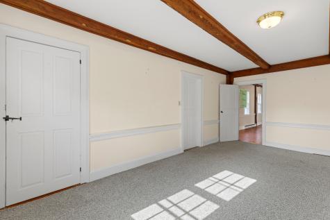 86 Pleasant Street Yarmouth ME 04096