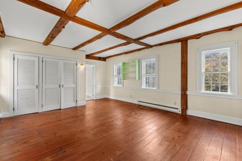 86 Pleasant Street Yarmouth ME 04096