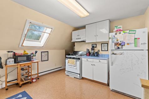 86 Pleasant Street Yarmouth ME 04096