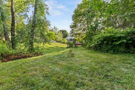 86 Pleasant Street Yarmouth ME 04096