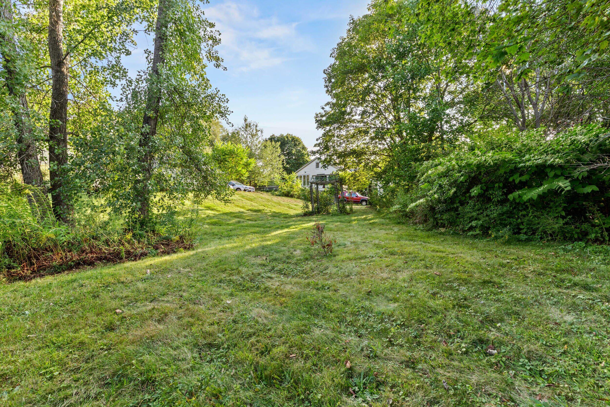 86 Pleasant Street Yarmouth ME 04096